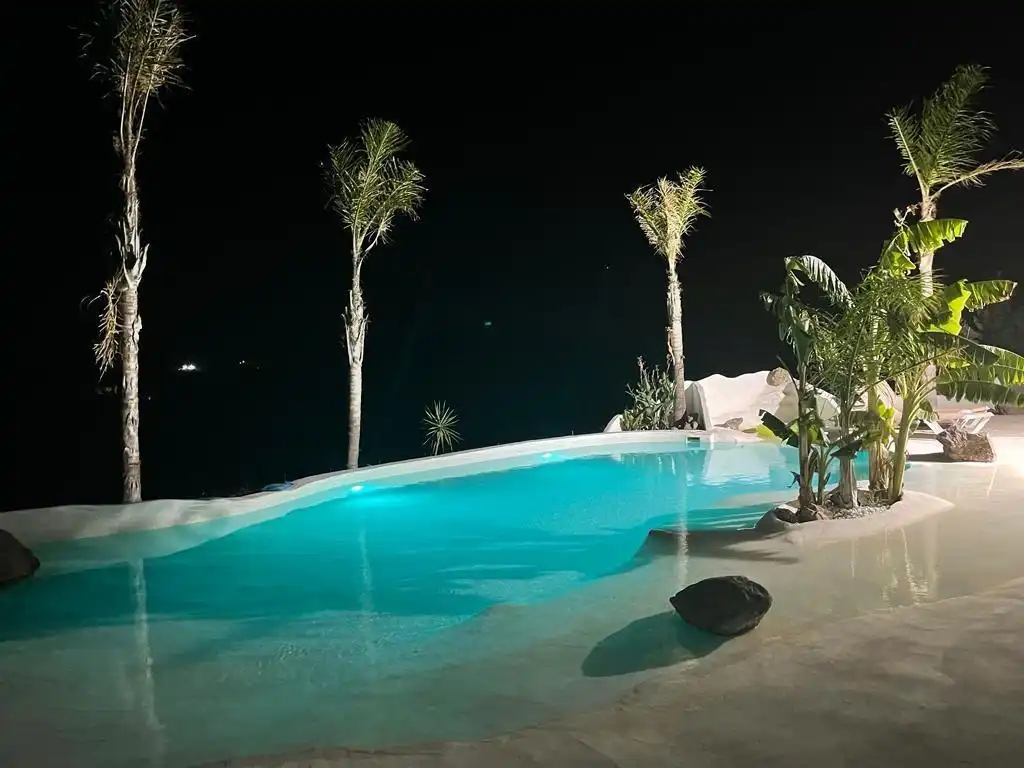 Piscina de Edificio en venta en Los Santos de Maimona