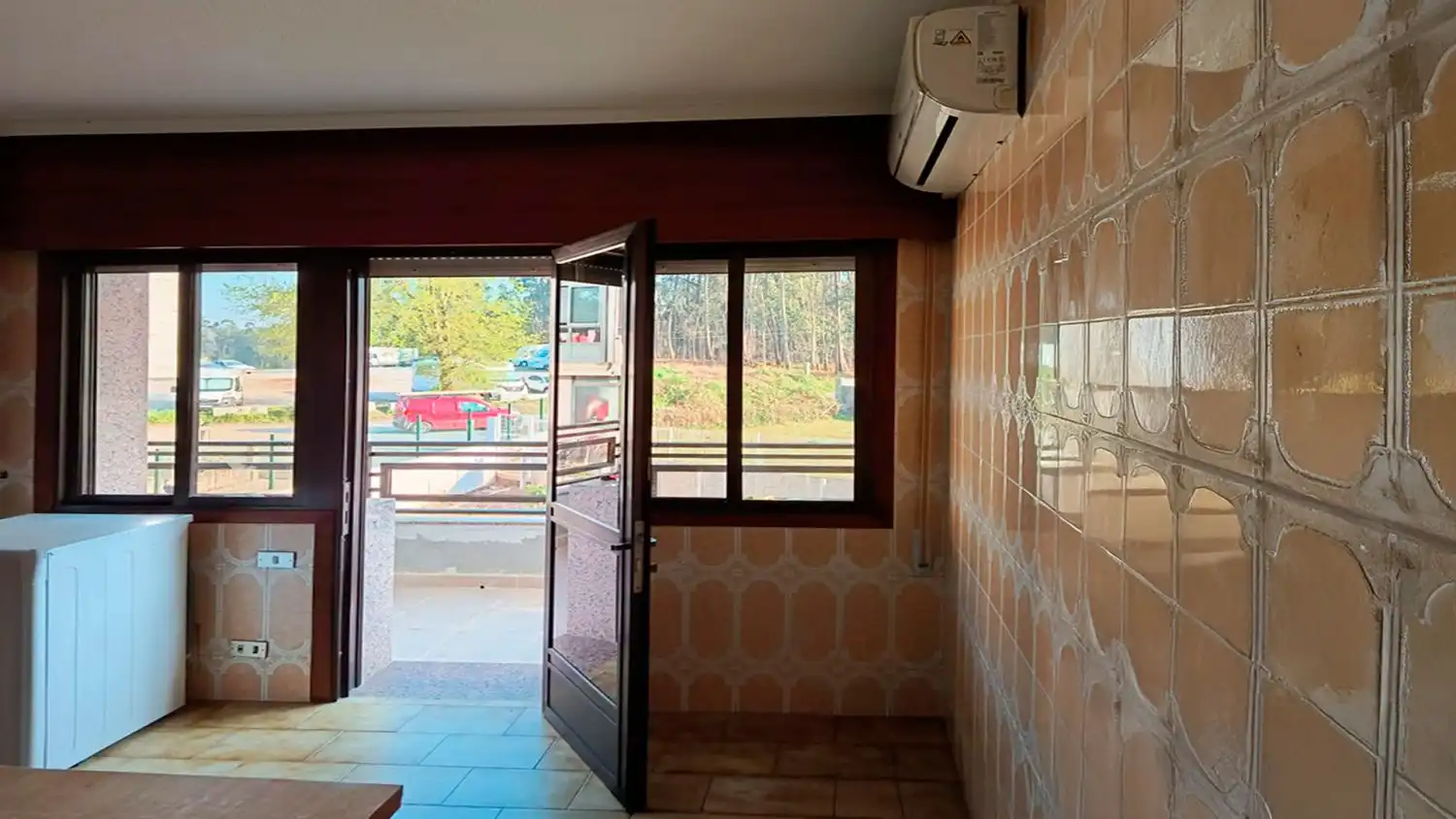 Wohnung zum Verkauf in Salceda de Caselas mit Heizung, Terrasse und Abstellraum