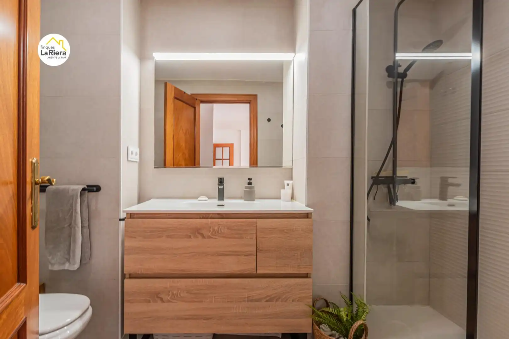Bathroom of Flat for sale in Arenys de Munt, Barcelona