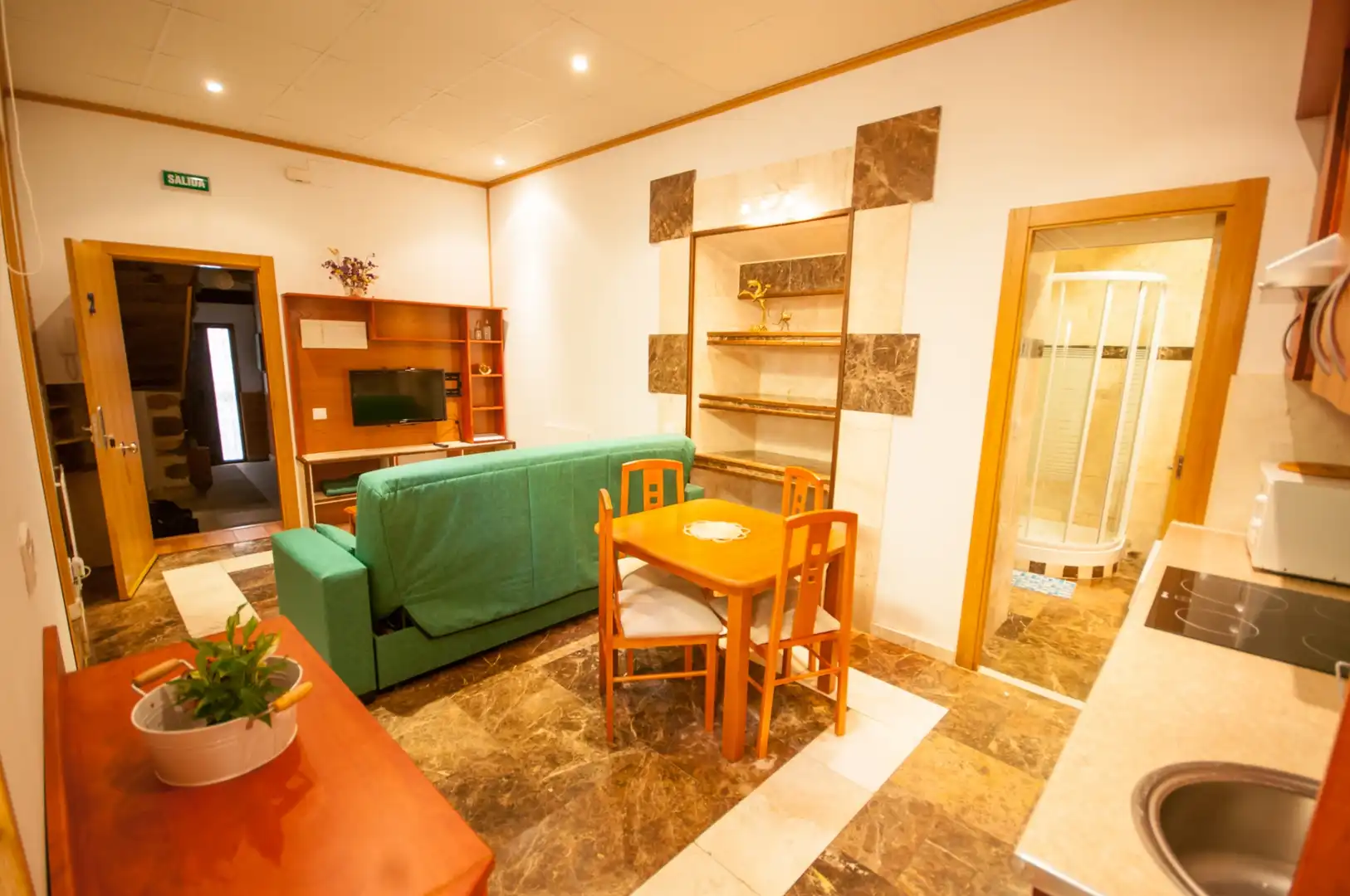 Sala d'estar de Casa o xalet en venda en Plasencia amb Aire condicionat, Calefacció i Terrassa
