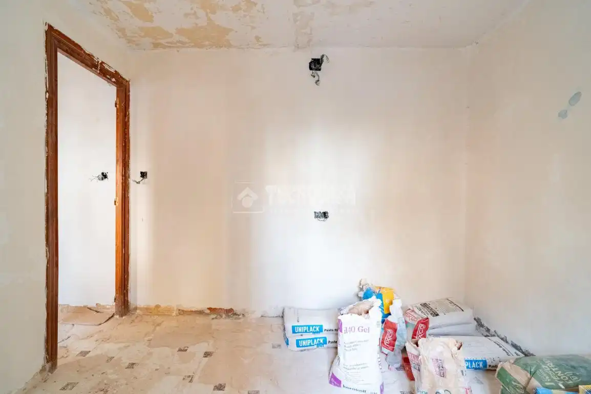 Flat for sale in Granada