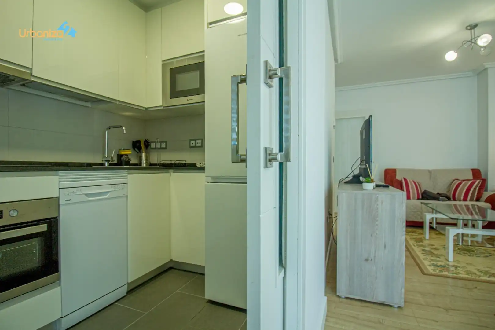 Cuina de Apartament de lloguer en Badajoz amb Calefacció, Moblat i Balcó
