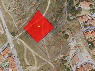 Terreno residencial en venta en Calle Haza Trucha 14
