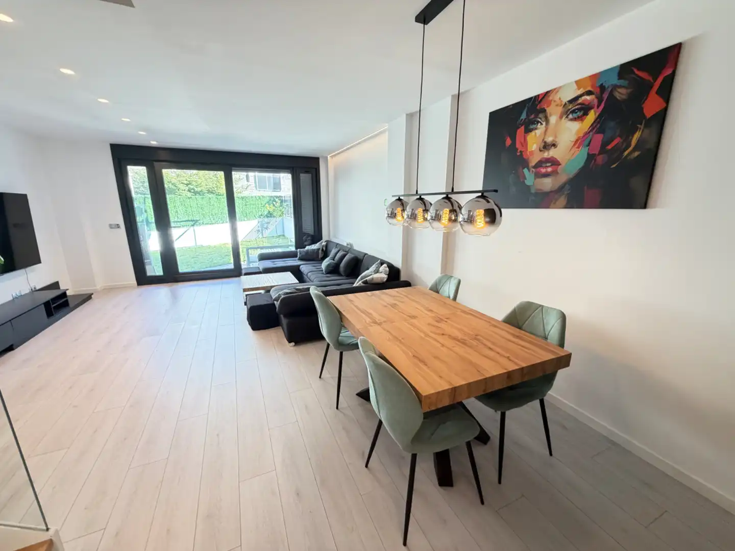 Comedor de Casa o chalet en venta en Castro-Urdiales con Calefacción, Jardín privado y Terraza
