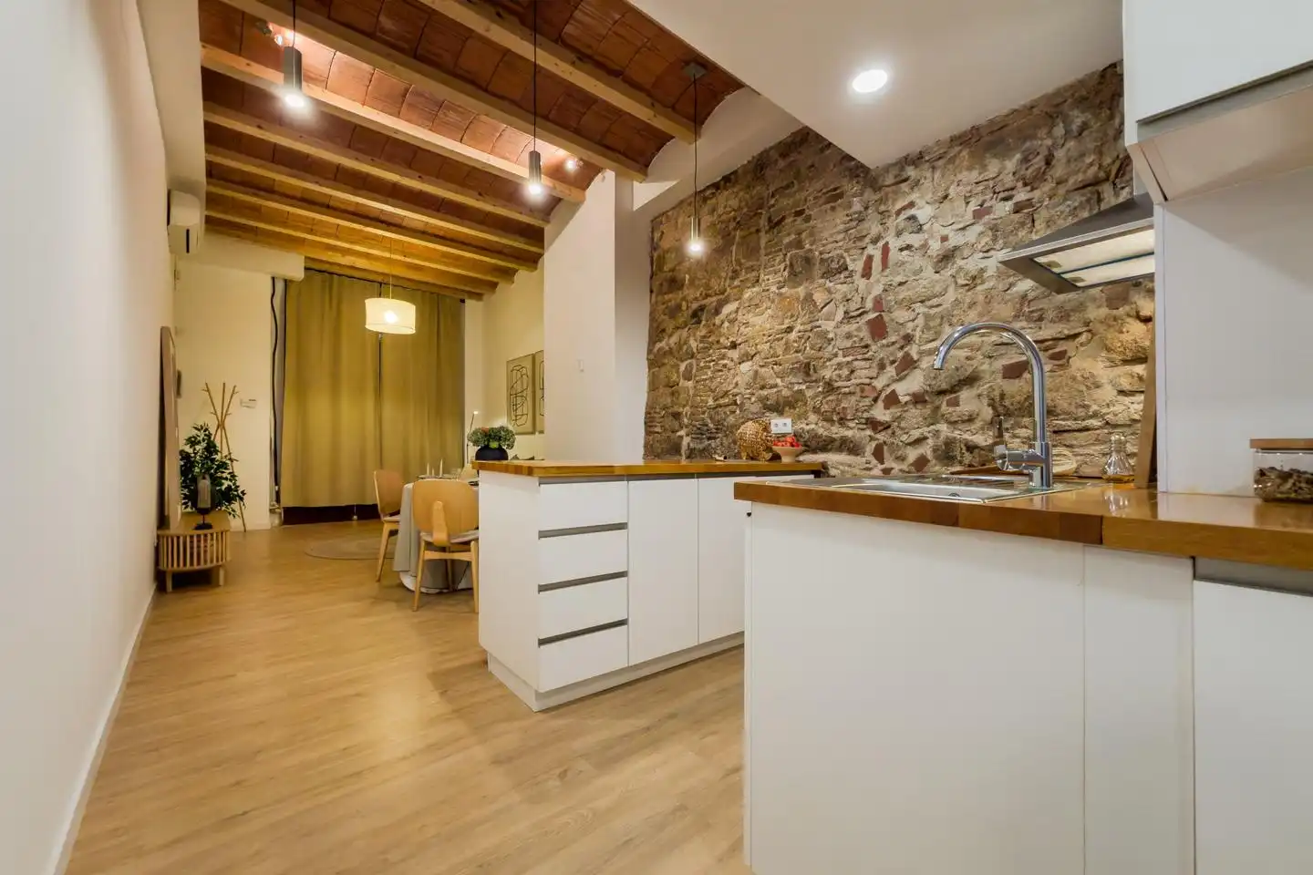 Cocina de Dúplex en venta en Barcelona con Aire acondicionado y Amueblado