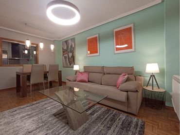 Piso con balcón en venta en Calle SOMBRERERIA