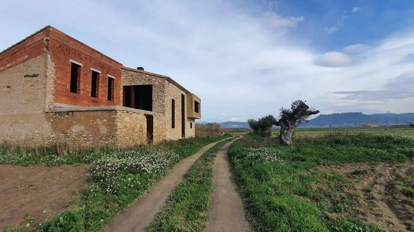 Vista exterior de Casa o chalet en venta en Benissanet con Terraza