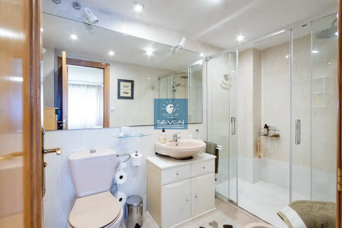 Apartament amb ascensor en venda a BIKINI 14, imagen 23