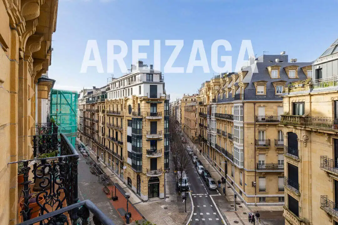 Exterior view of Flat for sale in Donostia - San Sebastián   with Heating and Balcony