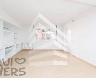 Bedroom of Flat for sale in  Barcelona Capital  with Heating