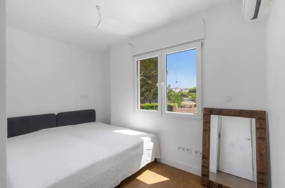 Chalet con piscina en venta en Yate, imagen 10