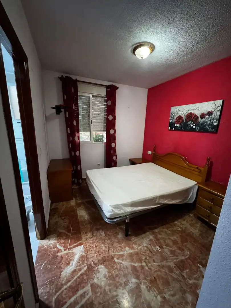 Schlafzimmer von Wohnungen zur Miete in Jaén mit Klimaanlage und Möbliert