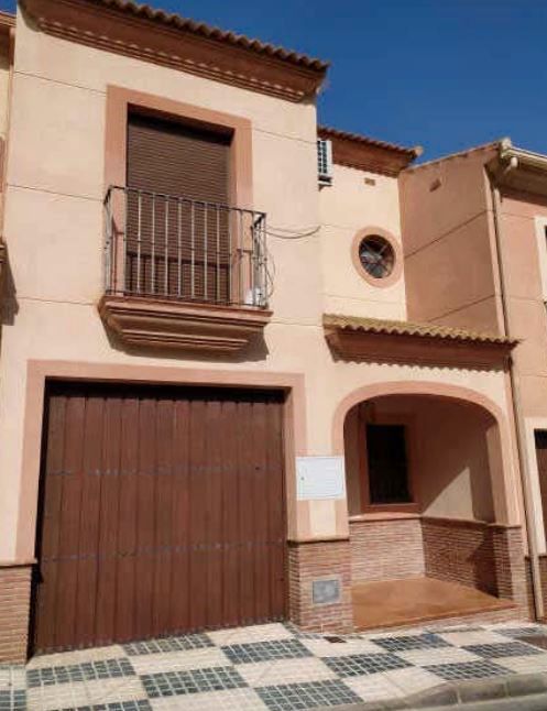 Vista exterior de Casa adosada en venda en El Saucejo