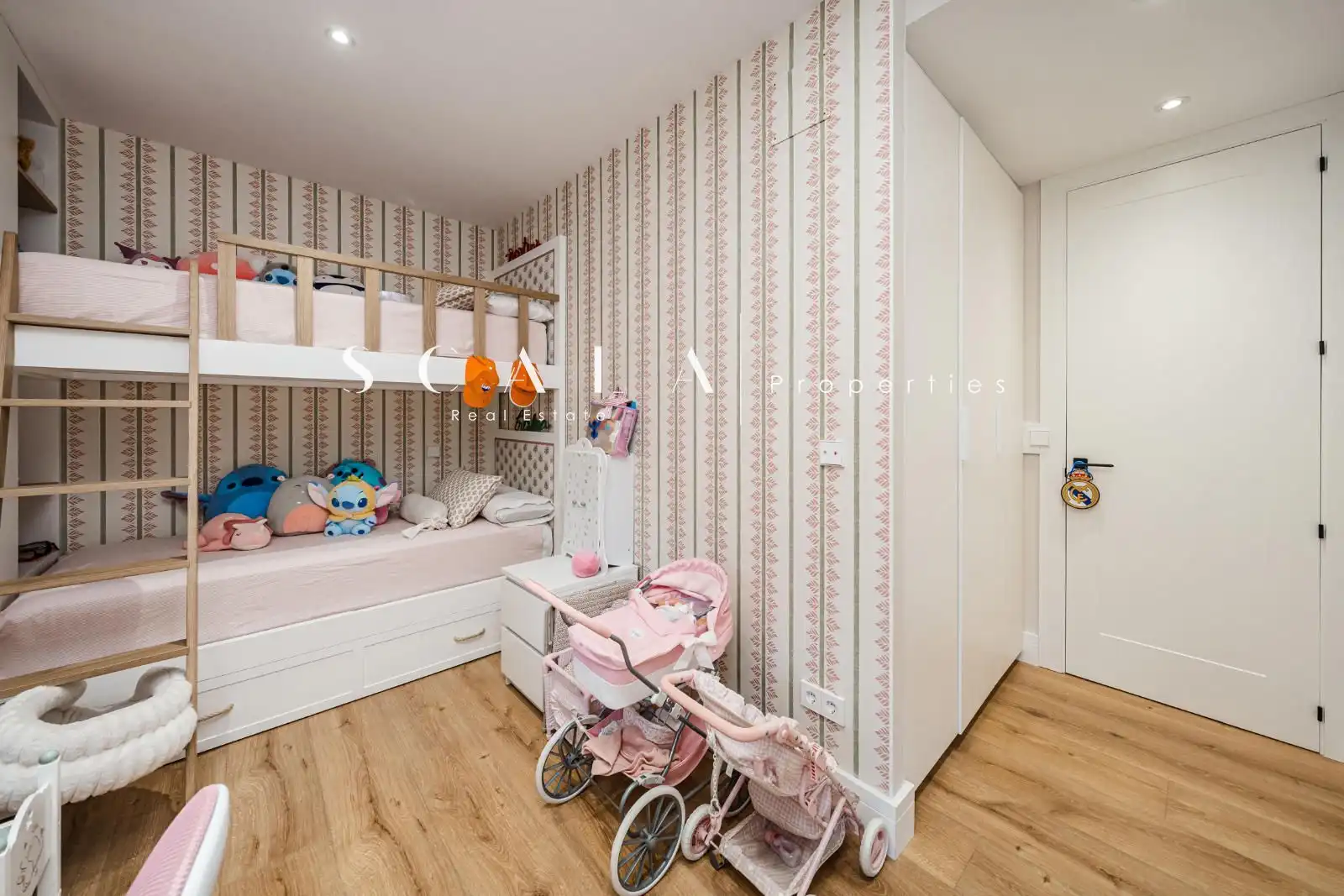 Habitación de Piso en venta en Madrid con Aire acondicionado, Calefacción y Terraza