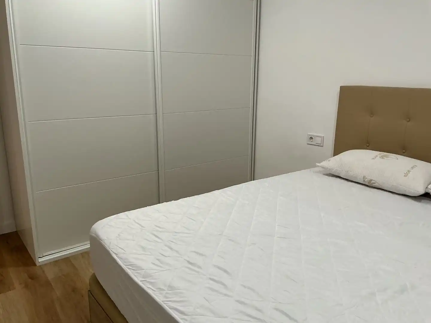 Dormitori de Pis en venda en Nou Eixample Sud