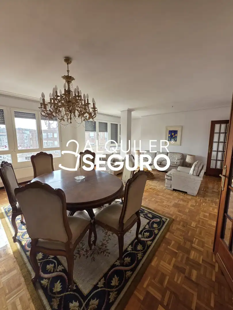 Esszimmer von Wohnung zur Miete in Tardajos mit Heizung und Möbliert