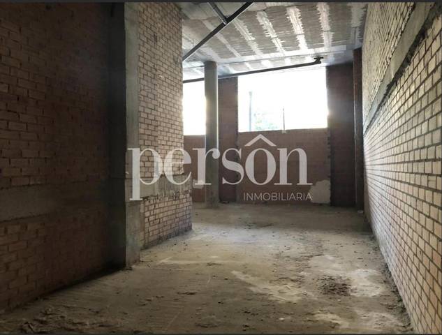 Local comercial en Venta en Nou Campanar