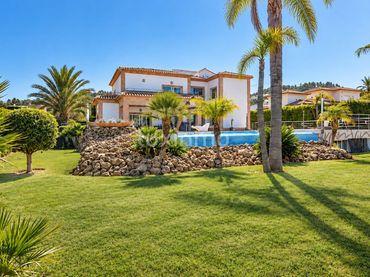 Villa avec balcon à vendre à Partides comunes - Adsubia