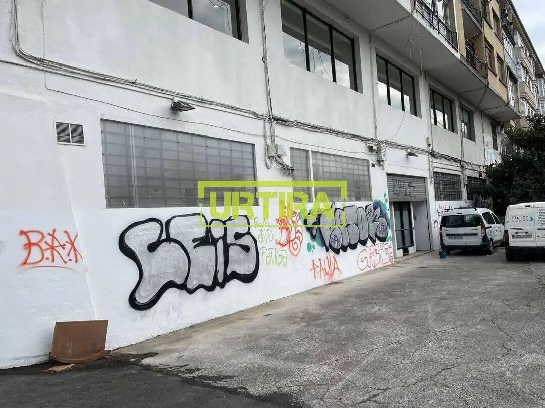 Exterior view of Industrial buildings for rent in Andoain