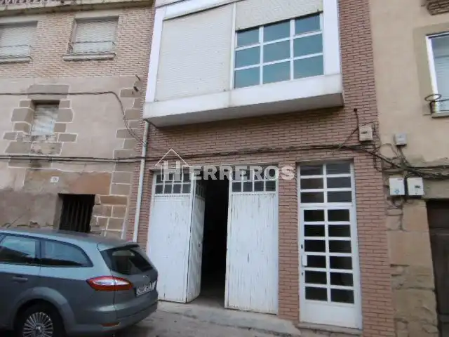 Local comercial en venda a castejon
