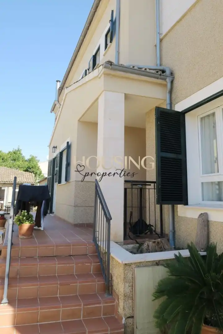 Vista exterior de Casa adosada en venta en Marratxí con Jardín privado, Terraza y Piscina