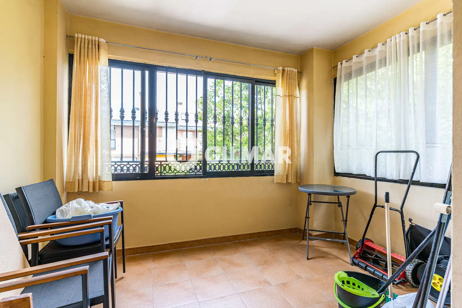Bedroom of Detached homes for sale in Pozuelo de Alarcón  with Heating, Private garden and Swimming Pool