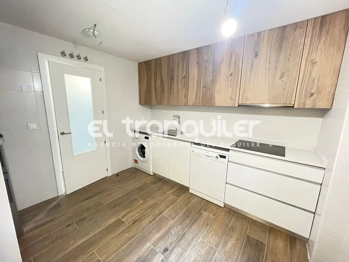 Appartamento con piscina in affitto a Calle Gales, imagen 7