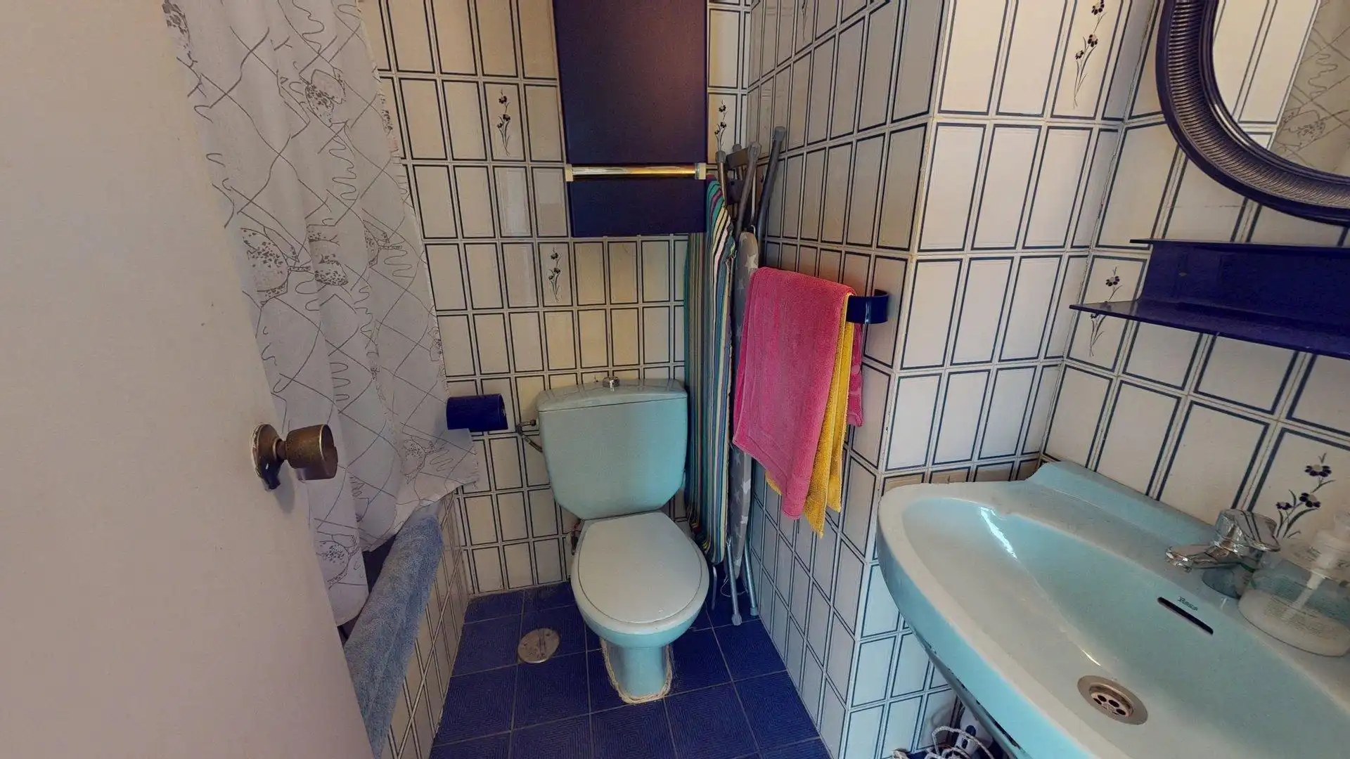 Bathroom of Flat for sale in Córdoba  with Air Conditioner, Terrace and Balcony