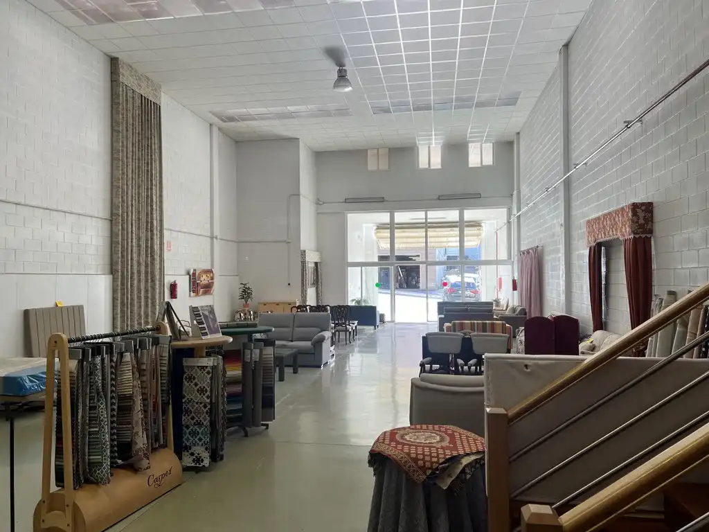 Nave industrial de alquiler en Ames