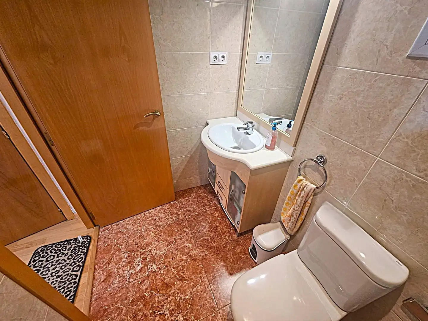 Badezimmer von Wohnungen zum Verkauf in Lleida mit Klimaanlage, Heizung und Balkon