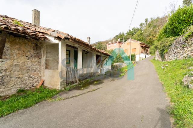 Casa-chalet en Venta en Lugar Cofiño en Parres