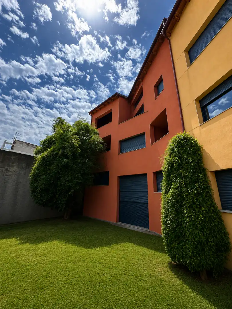 Vista exterior de Piso en venta en Tremp con Jardín privado, Trastero y Balcón