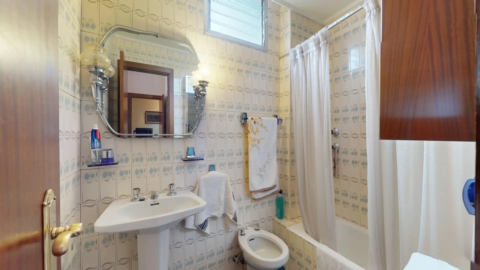 Bathroom of Flat for sale in Bilbao   with Terrace