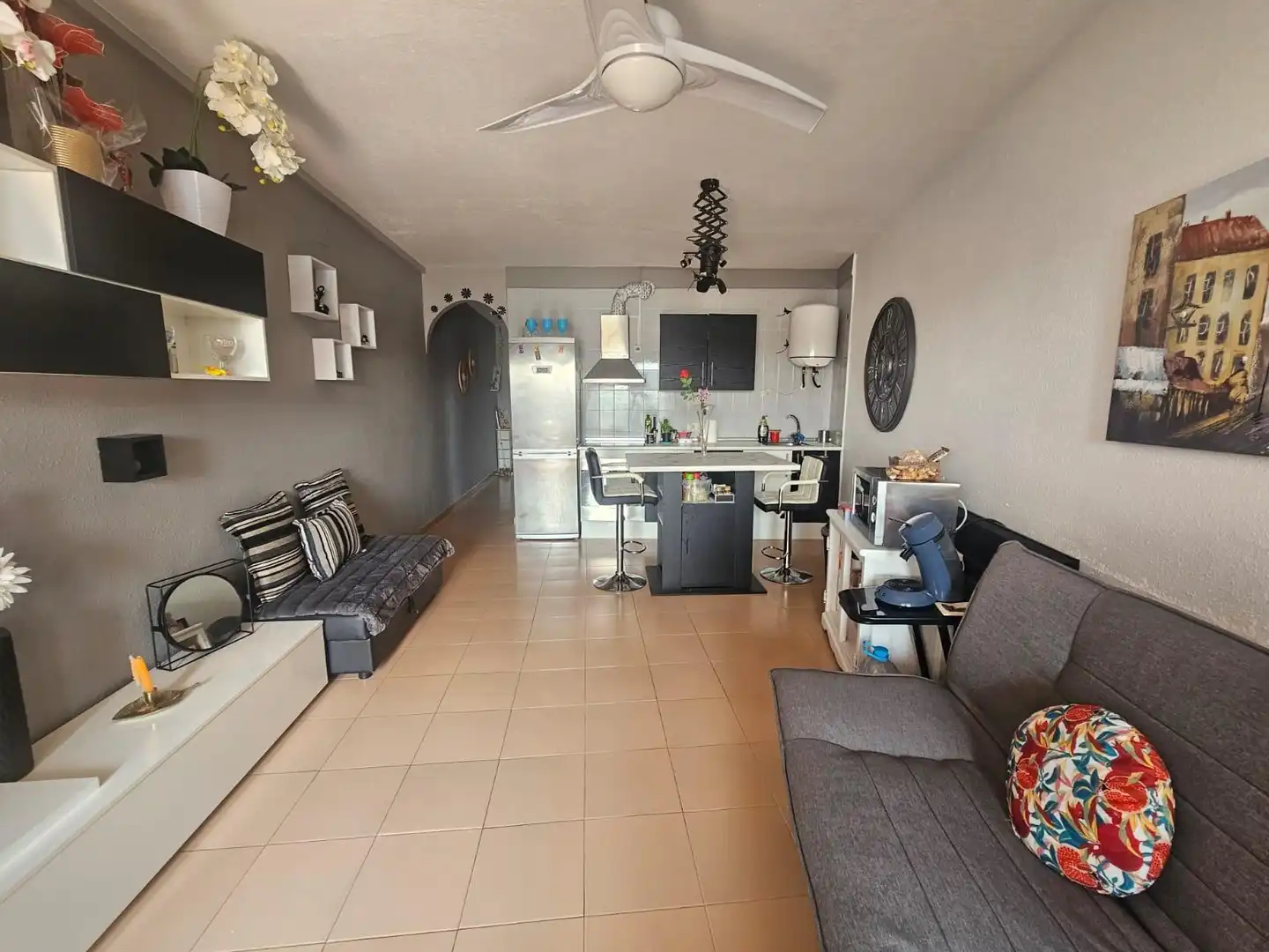 Sala de estar de Apartamento en venta en Empuriabrava con Aire acondicionado, Calefacción y Jardín privado
