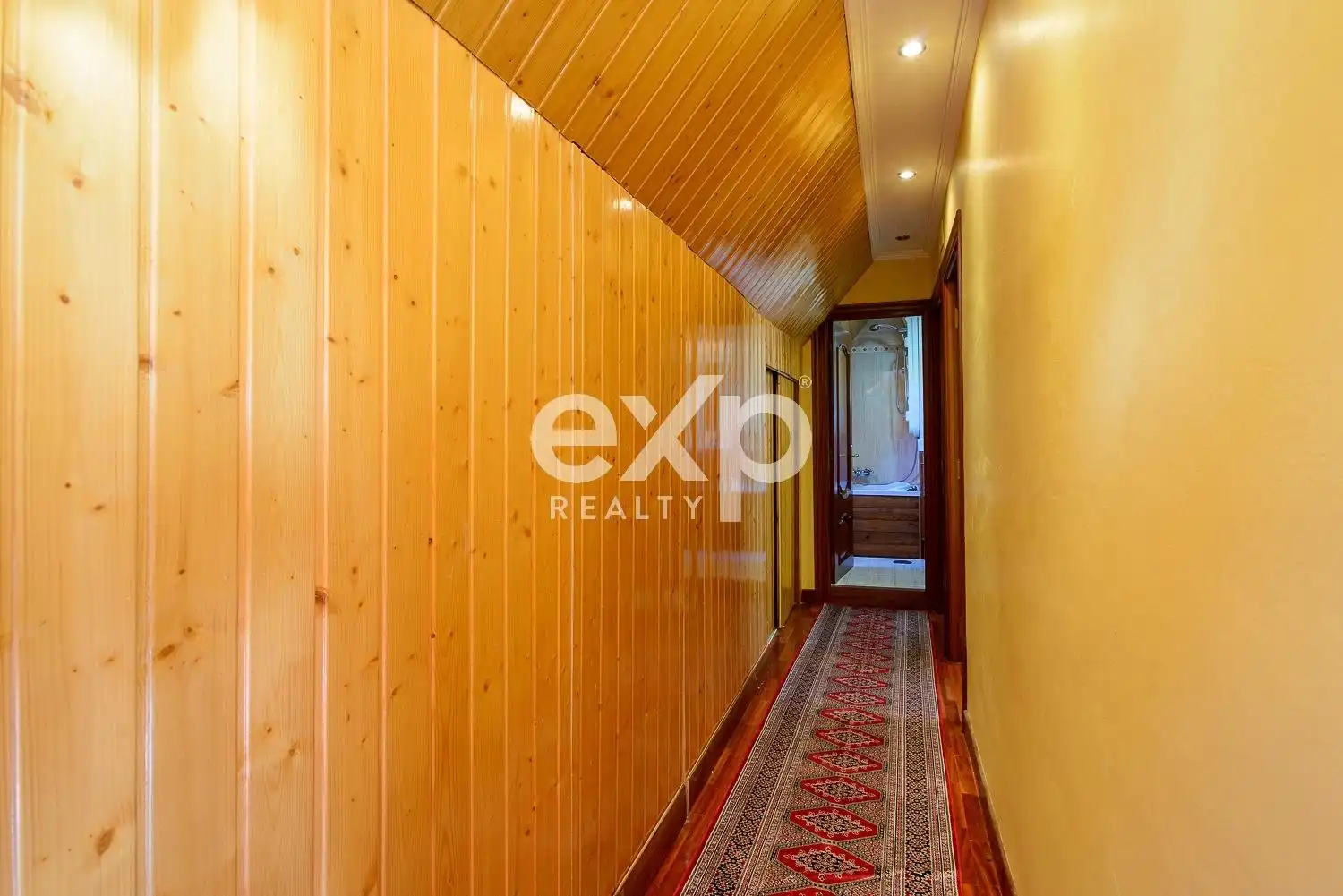 Piso en venta en Oviedo  con Calefacción, Parquet y Amueblado