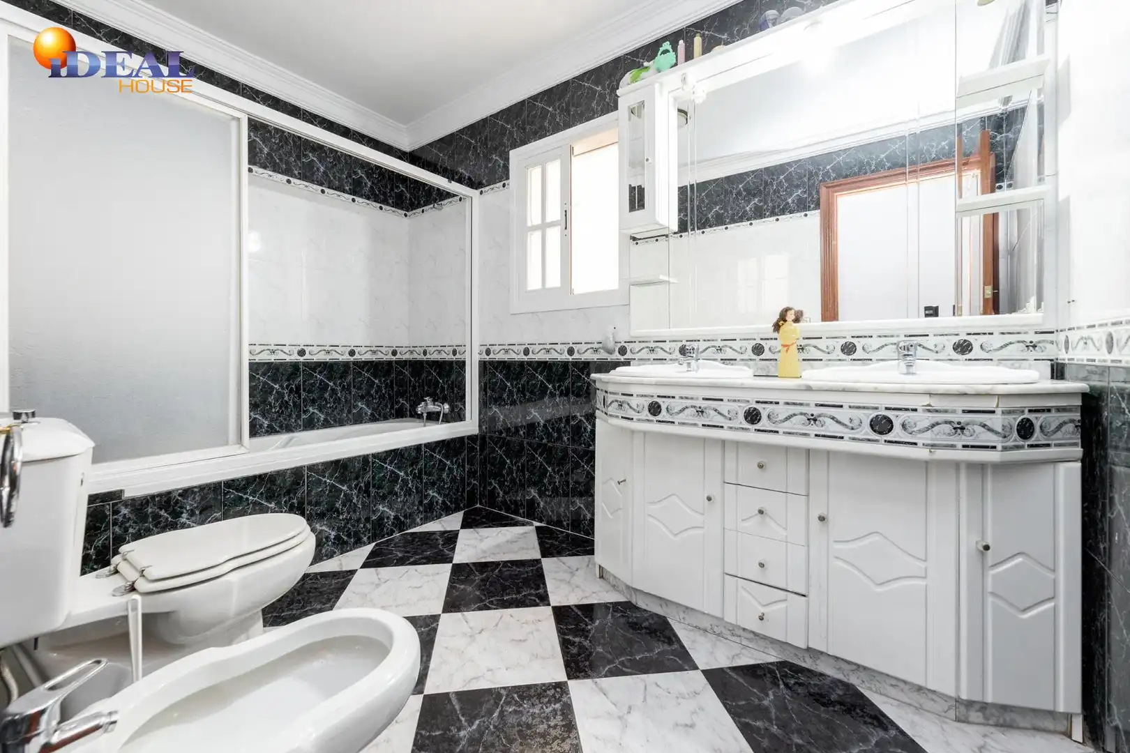 Flat for sale in Calle Cervantes, Algarinejo