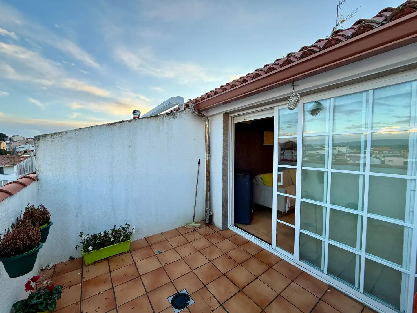 Balcony of Attic for sale in O Grove    with Terrace, Storage room and Furnished