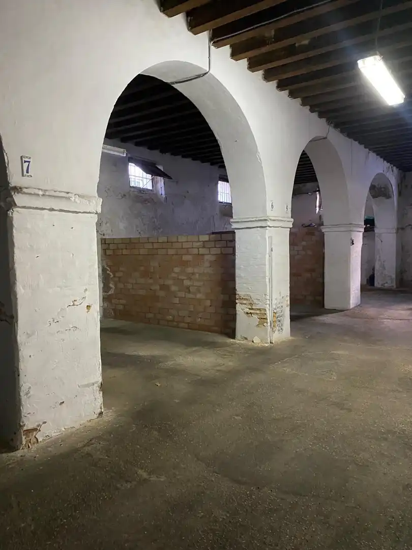 Local comercial en venta en Ayuntamiento - Barrio Alto