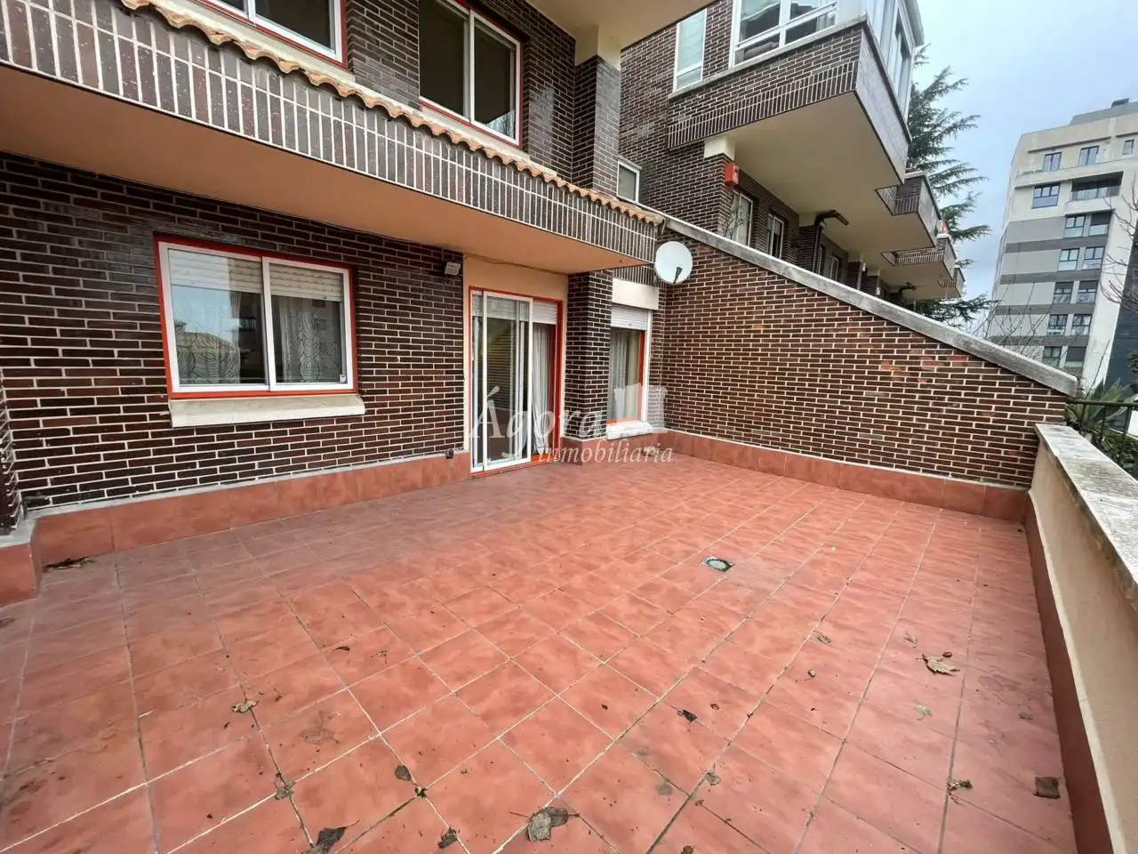 Vista exterior de Dúplex en venta en Valladolid con Calefacción, Parquet y Terraza