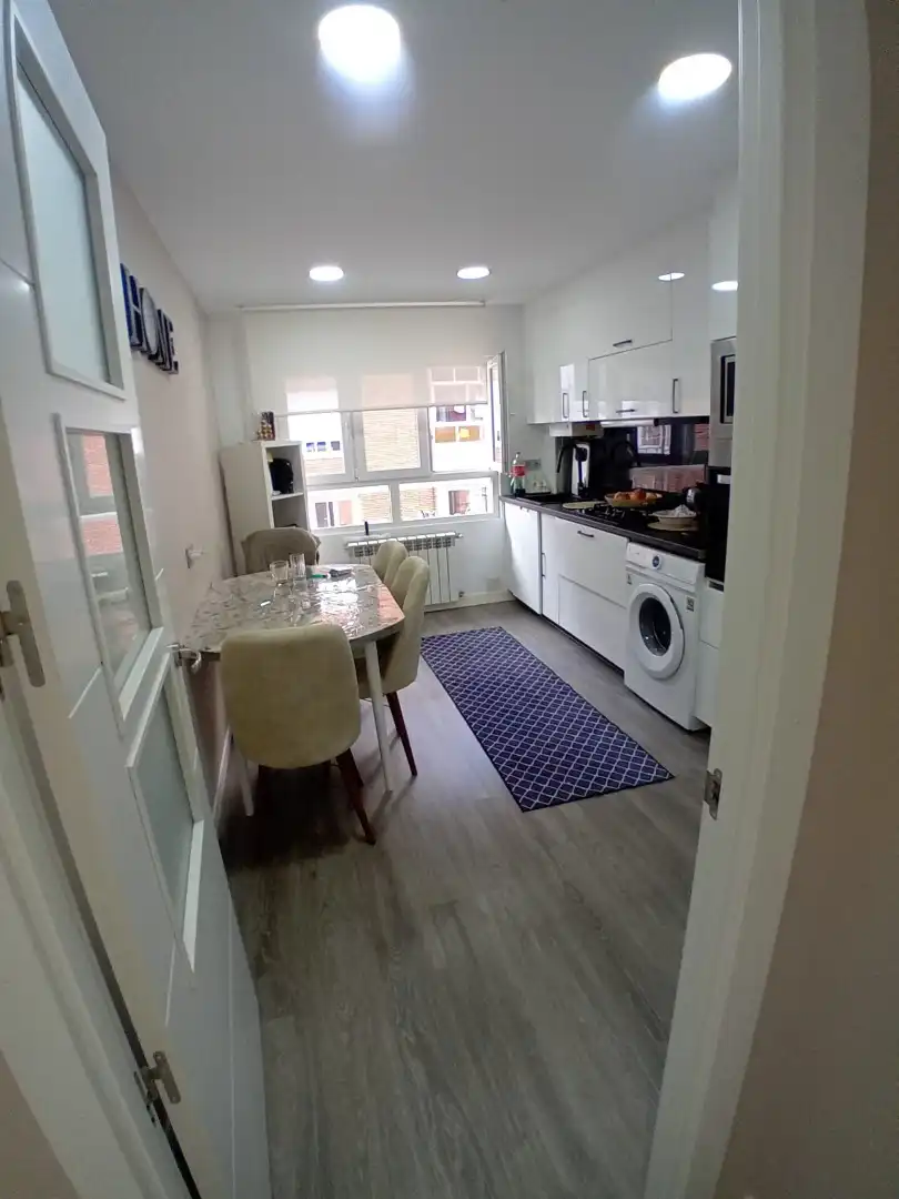 Cocina de Piso en venta en Gijón  con Calefacción y Amueblado