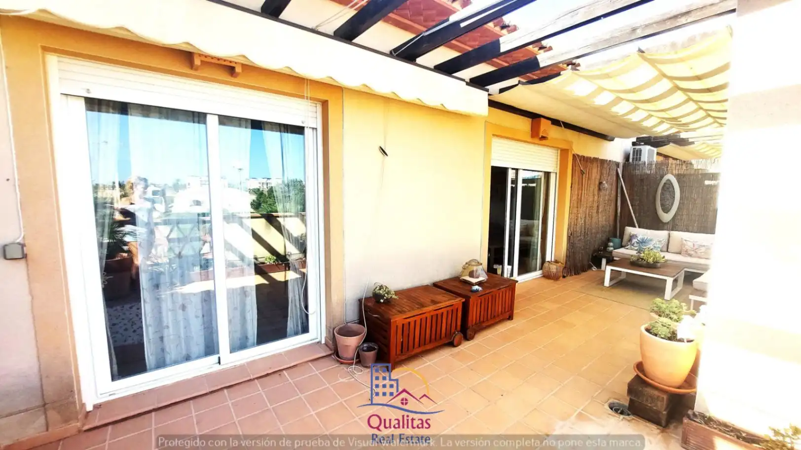 Terrasse von Dachboden zur Miete in Oliva mit Klimaanlage, Heizung und Privatgarten