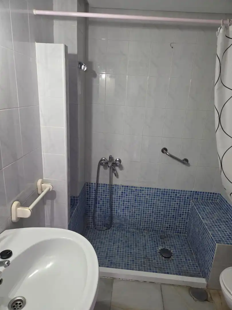 Baño de Piso en venta en Rincón de la Victoria con Terraza y Piscina comunitaria