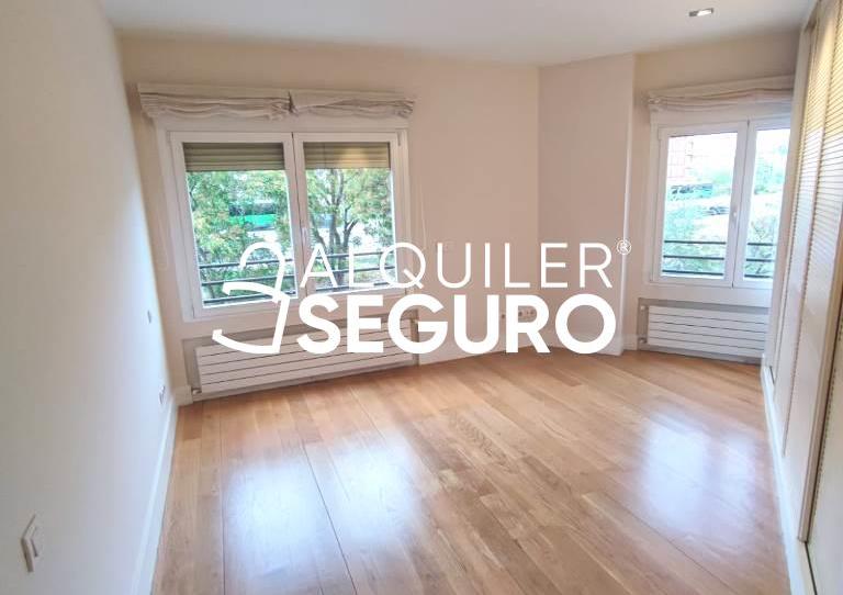 Photo 1 of Flat to rent in De Federico Moreno Torroba, Adelfas, Madrid