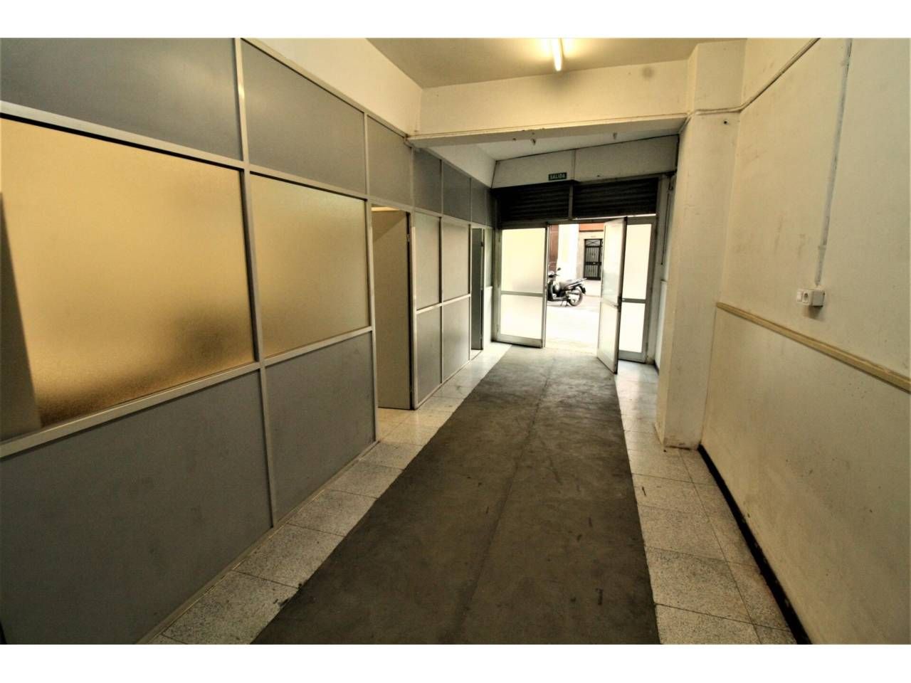 Local en venda a Calle Trinxant, El Camp de l'Arpa del Clot