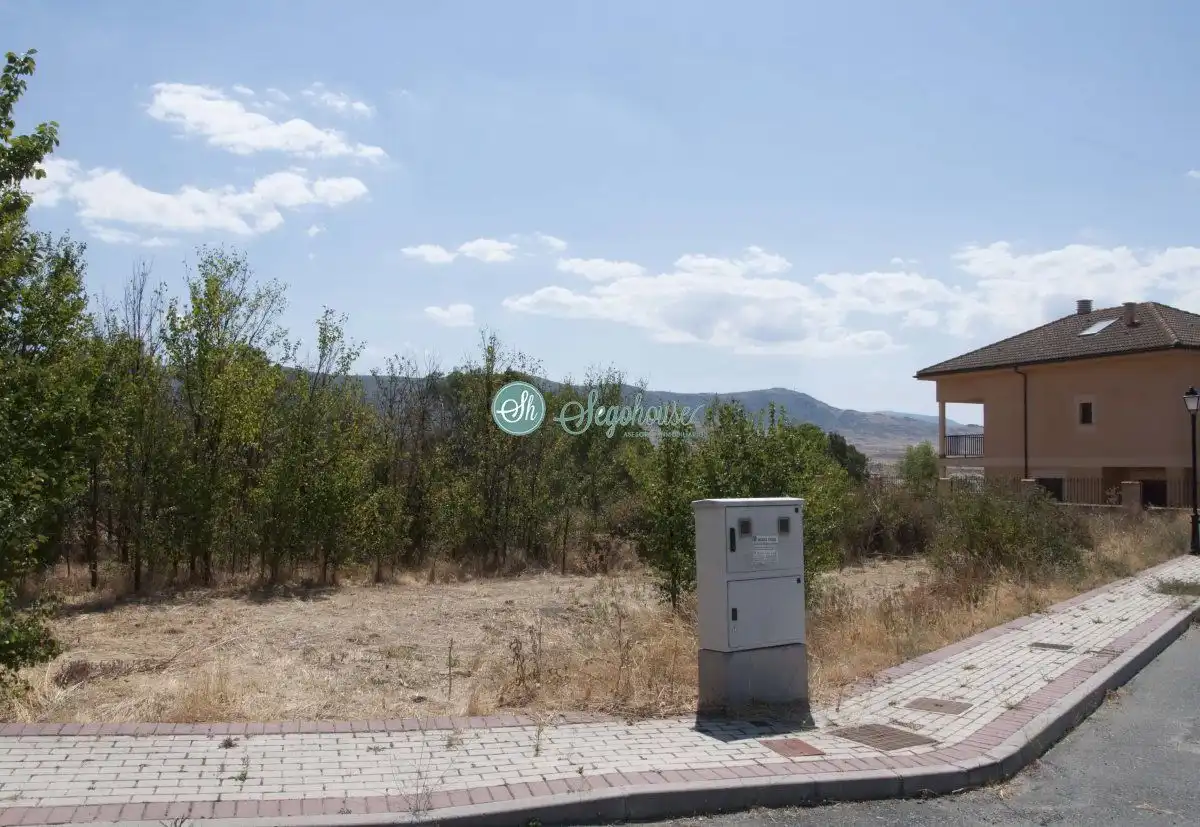 Residential land for sale in Torrecaballeros, imagen 2