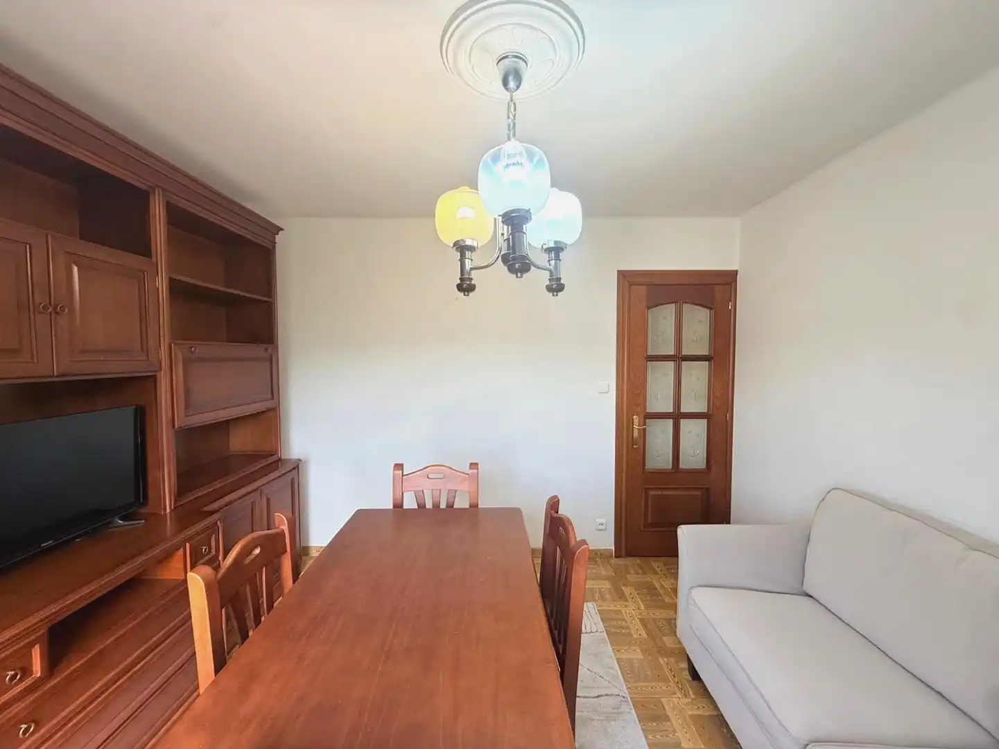 Esszimmer von Wohnung zum Verkauf in Avilés mit Heizung und Möbliert