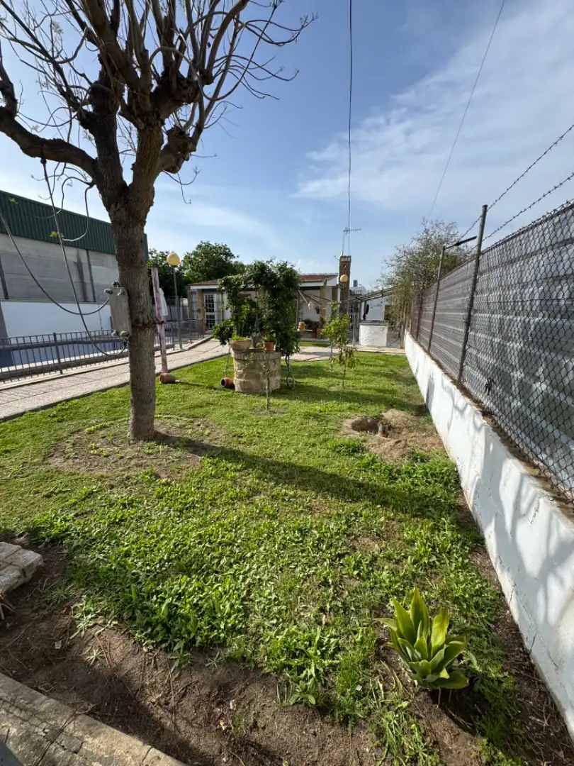 Haus oder Chalet zum Verkauf in Sanlúcar de Barrameda mit Klimaanlage, Heizung und Privatgarten