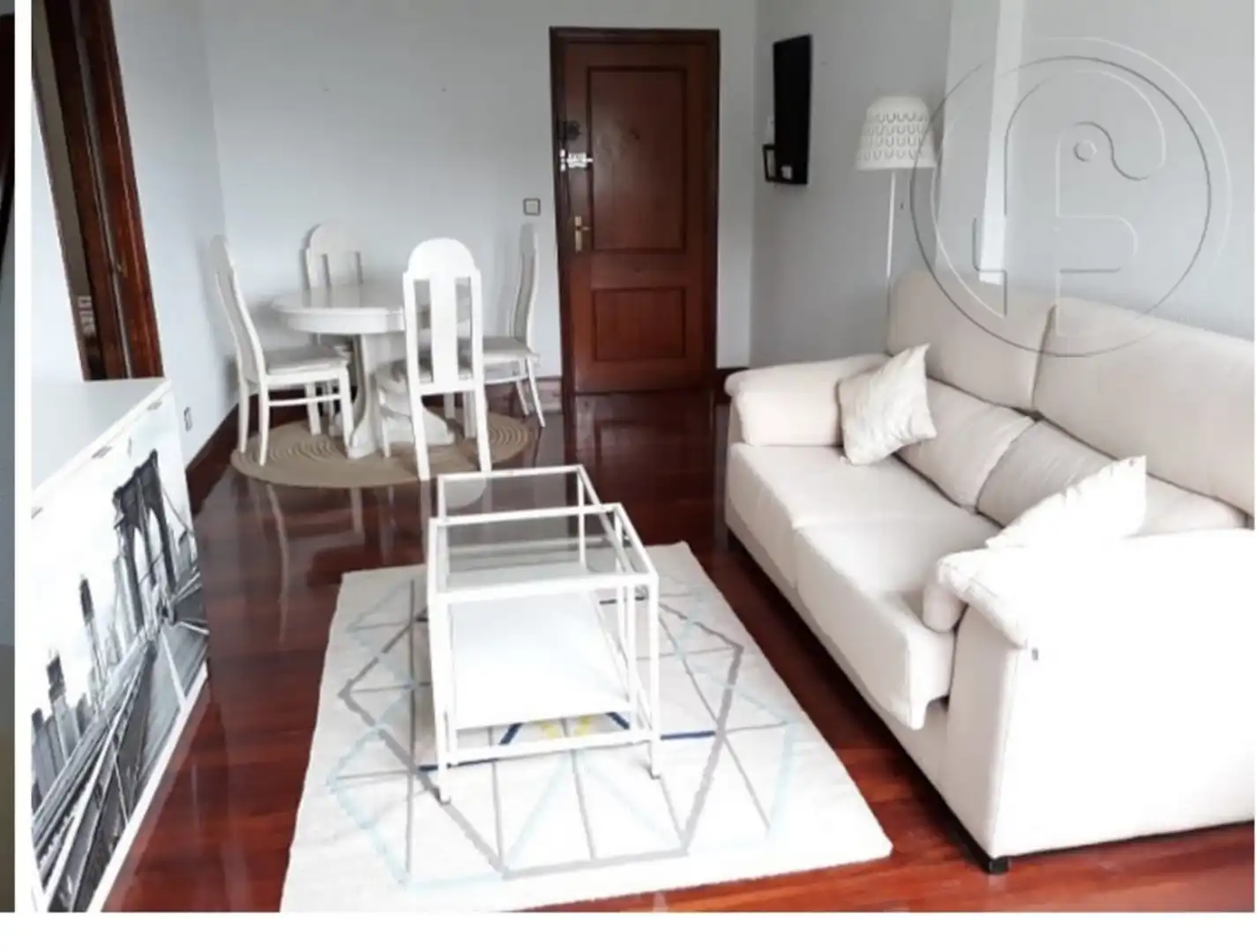 Wohnzimmer von Wohnung zur Miete in Santander mit Heizung, Parkett und Möbliert