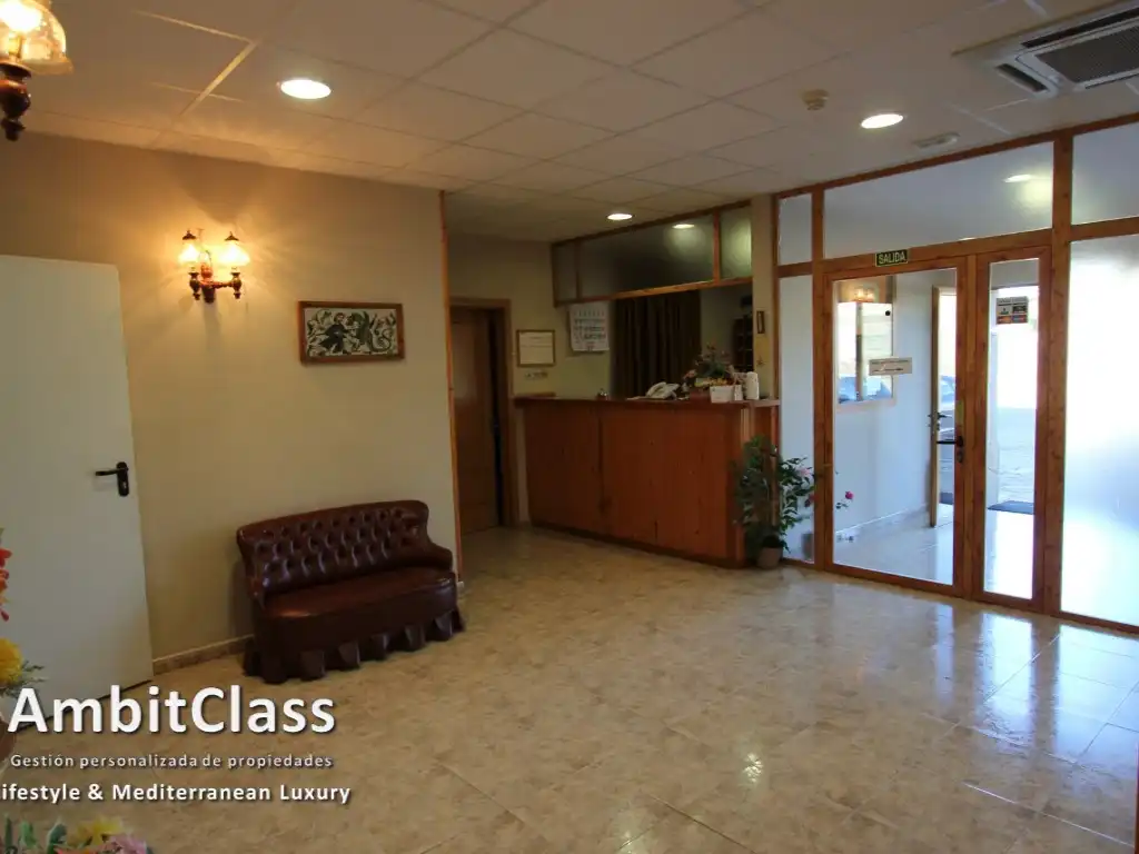 Edificio en venta en Puente la Reina de Jaca