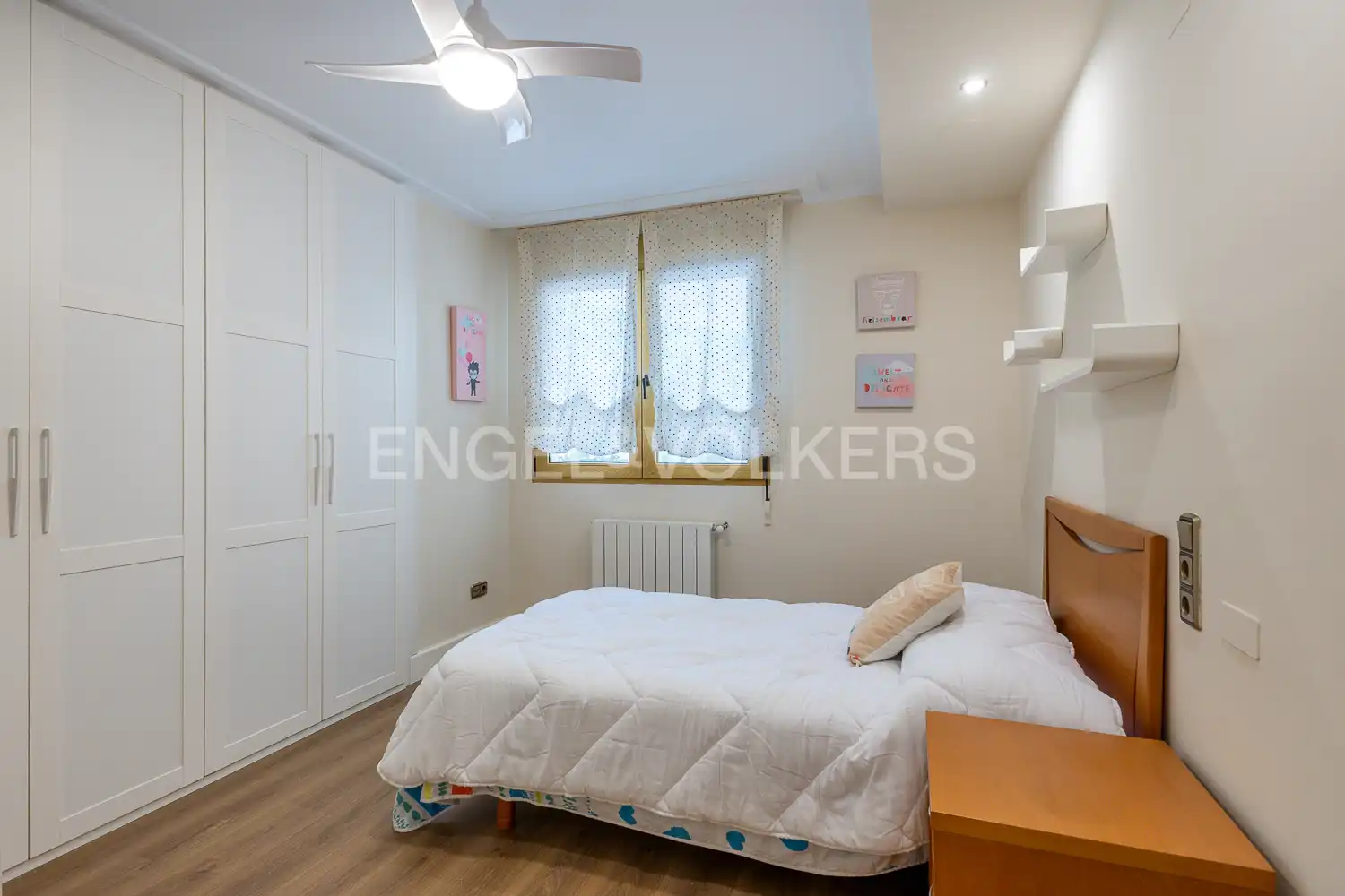 Bedroom of Houses for sale in Ontinyent  with Air Conditioner, Heating and Private garden